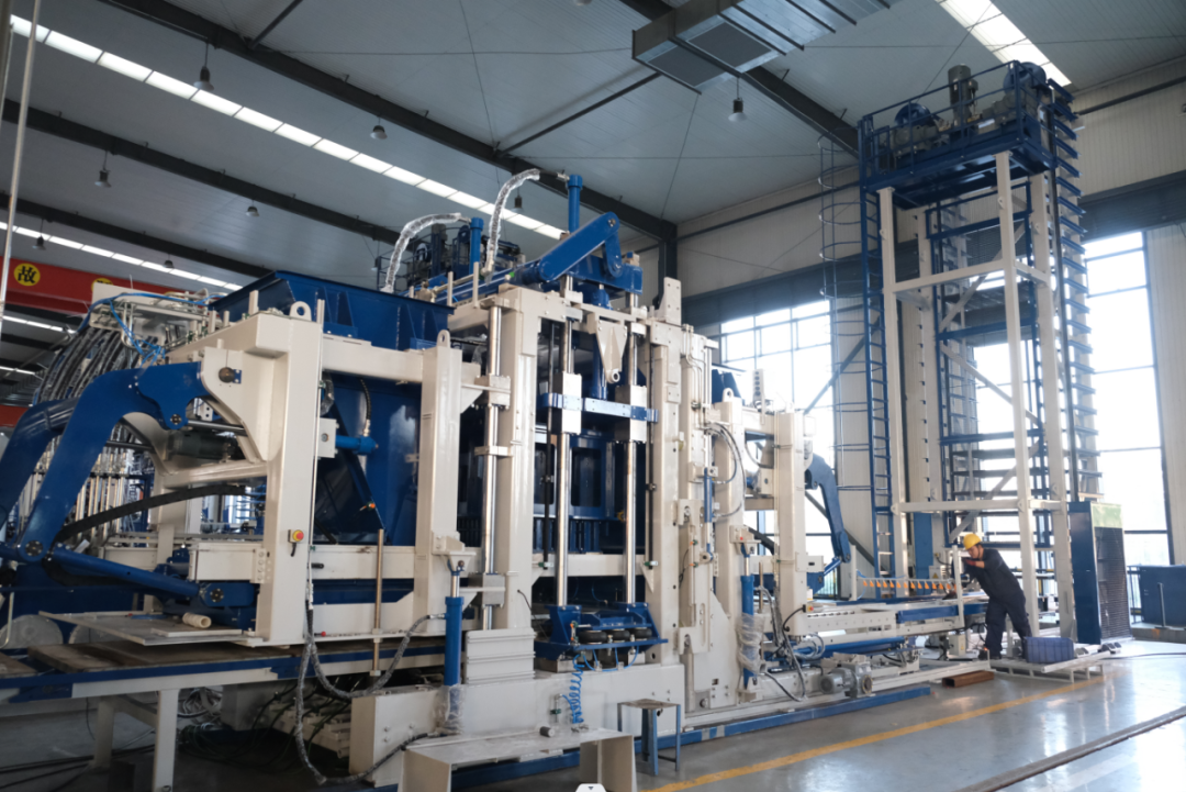 整装待发，K8凯发又一生产线进入发货前调试阶段，助力华中城市提速发展